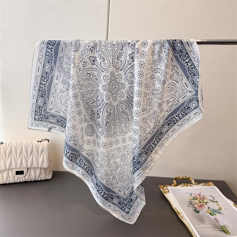 Bohemian Luxury Print Women Silk Scarf Fashion Bandana Small Neckties Hairbands Foulard Shawl 70cm Square Scarves