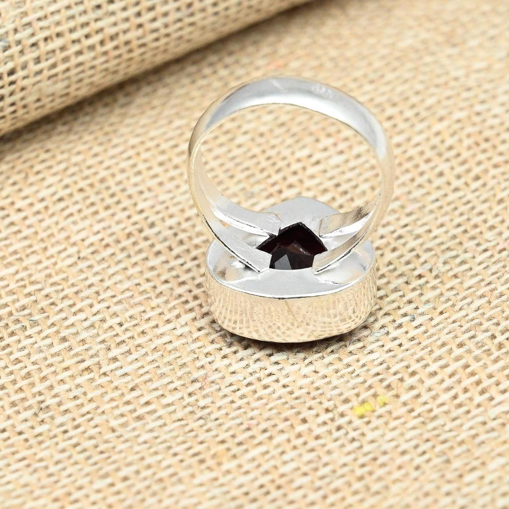 Red Garnet Gemstone Solid 925 Sterling Silver Handmade Jewelry Engagement Ring