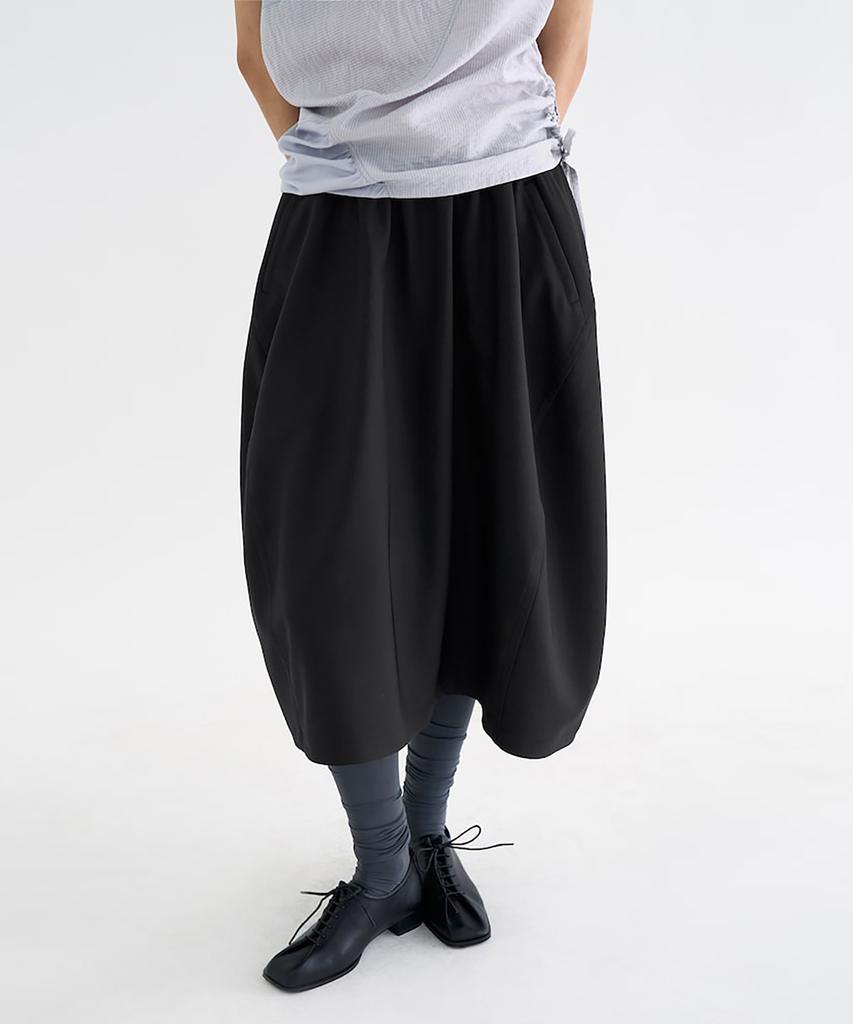 Anggae Balloon Skirt Black