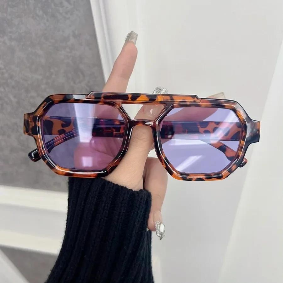 Designer Square Sunglasses Female Male Comfortable Ocean Color Sun Eyewear Female Male Mirror Fashionable Big Oculos De Sol