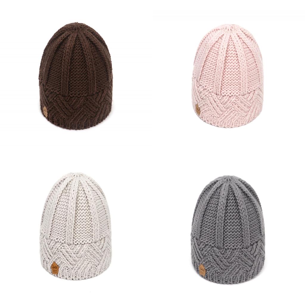 Vintage Geometric Knit Hat For Men And Women With Breathable Acrylic Material For Fall And Winter Wear