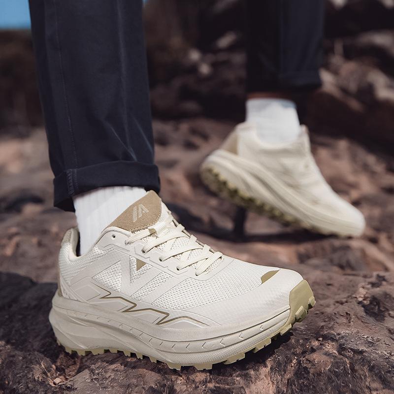Spring New Soft-soled Running Shoes Non-slip and Wear-resistant Sports and Leisure Shoes Outdoor Running Shoes