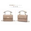 Xiaoxiangfeng Kettennieten Umhängetasche Kleine quadratische Tasche Lammleder Handtasche Einzelne Schulter Klappe Leder Heiß verkaufende Damentasche