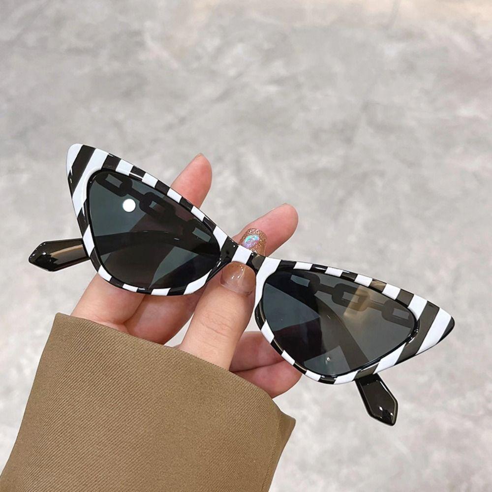Fashion Stylish Fashion Compact Small Frame Construction Cat-Eye Sun Protection Glasses Vintage Retro Vintage Triangle Punk Sun Eyewear Beach
