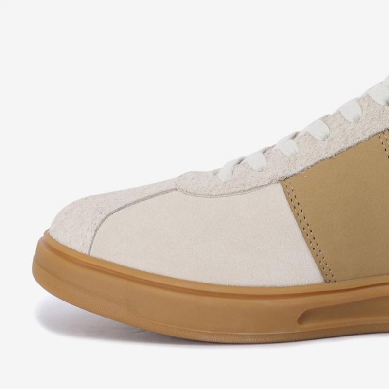 Fred Perry Adidași Bej pentru Bărbați Sfpm2438325 X44