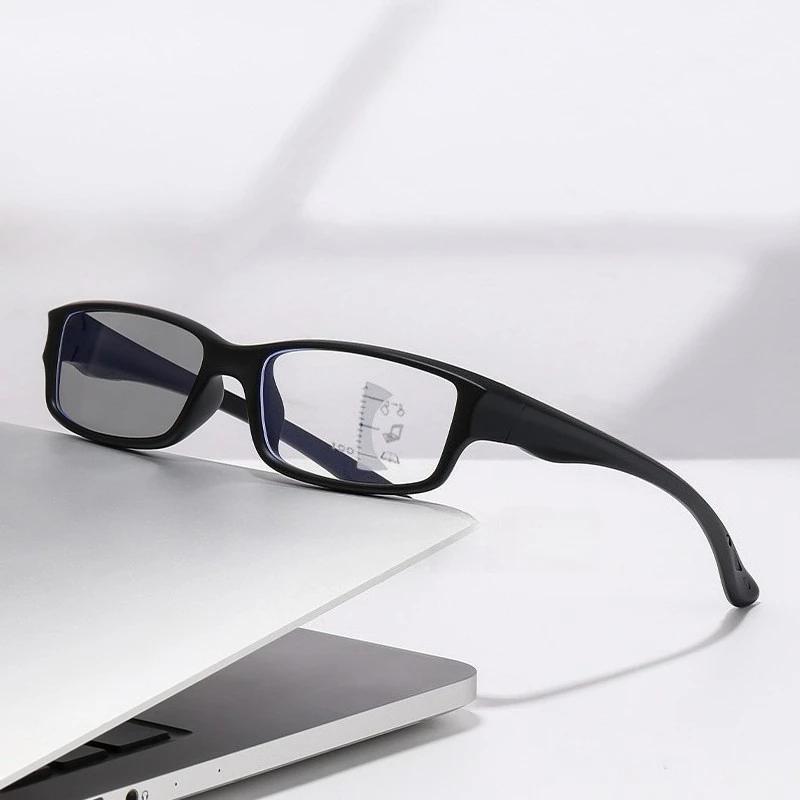 Unisex Retro Square Frame Multifocal Photochromic Presbyopia Glasses Business HD Blue Light Blocking Reading Glasses To +4.0