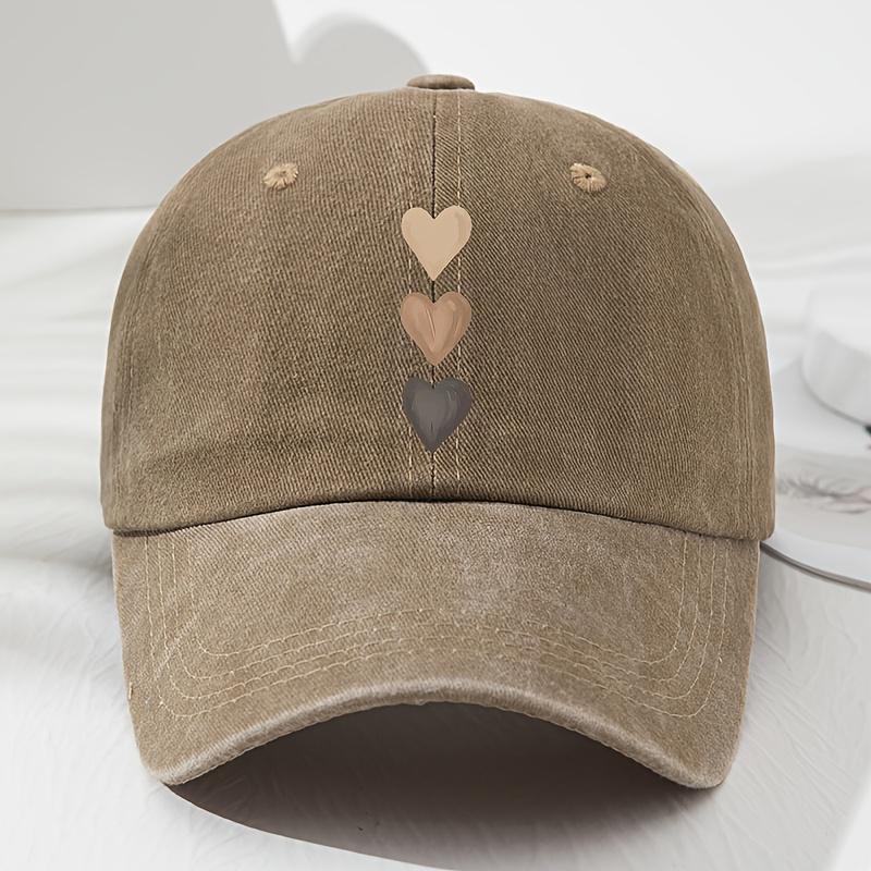 Eine Unisex Baseballkappe mit Farbverlauf und Herzmuster, ein Vintage-Hut für Herren und ein stilvoller Outdoor-Sonnenschutzhut für Damen