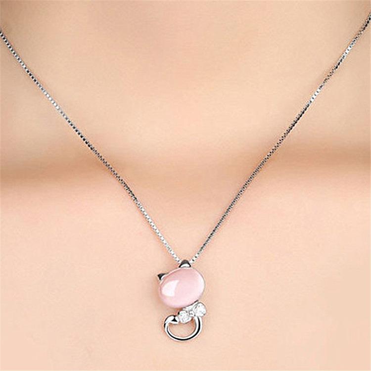 Korean version of fashion necklace female kitten pendant pink crystal pendant female natural hibiscus stone pendant jewelry