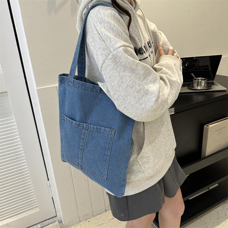 Sac bandoulière compact en toile style cowboy avec détails surpiqûres pour la mode de rue