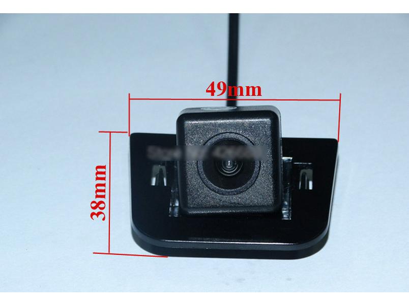 Compatibile con Focus Hatchback, Chevrolet Epica e Cruze: Telecamera posteriore HD integrata per auto.