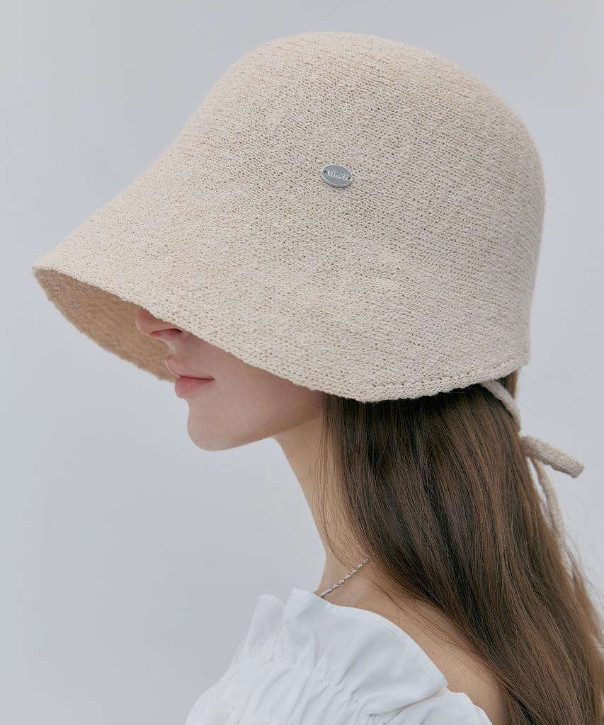 Mineti Curved Brim Studded Knit Bonnet Hat F 10626 Mt