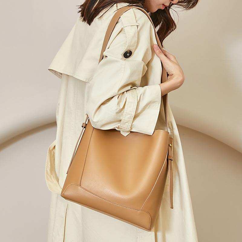 Dames tas van rundleer Crossbody tas voor dames Nieuwe dames tas van echt leer Forenzen emmertas Modieuze high-end schoudertas