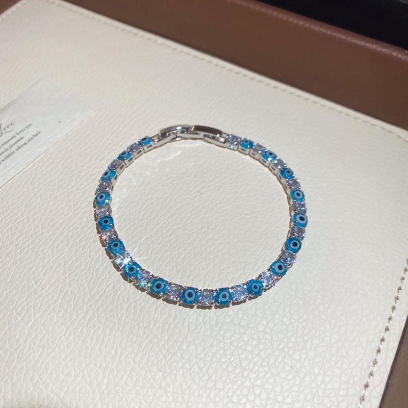 Simple Zircon Eye Round Bracelet Light Luxury High-end Bracelet Fashion Exquisite Personalized Jewelry Women