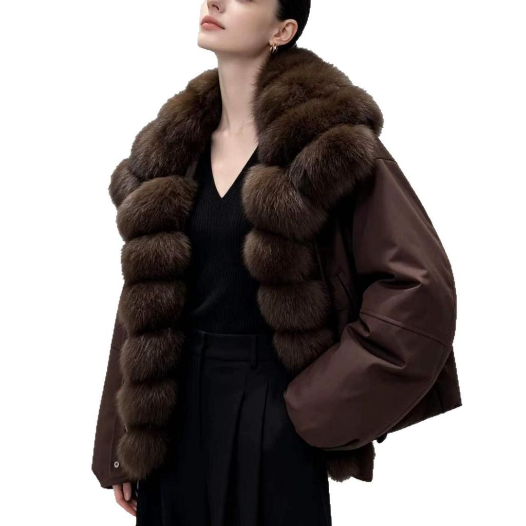 Women's Winter Down Jacket with Real Fox Fur Collar – Fashionable, Versatile, and Warm Parka Coat.