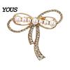 Strong Buckle Brooch Bowknot Design Brooch, Fastening Pin with Faux Pearls Decorative Accessory Rhinestones, Electroplating Anti-Oxidation Badge