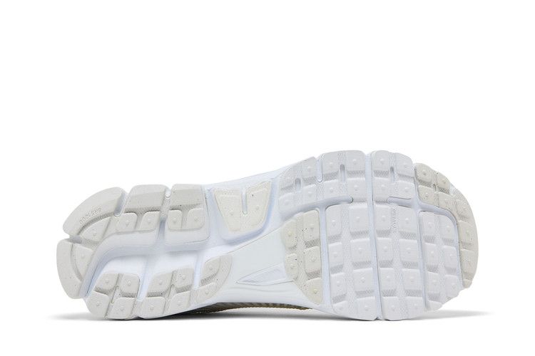 Women's Sneakers Nike Zoom Vomero 5 Triple White (Women's) White/White/Platinum Tint/Summit White/Black
