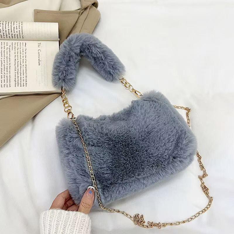Korean Design Plush Chain Crossbody Handbag - Versatile & Stylish