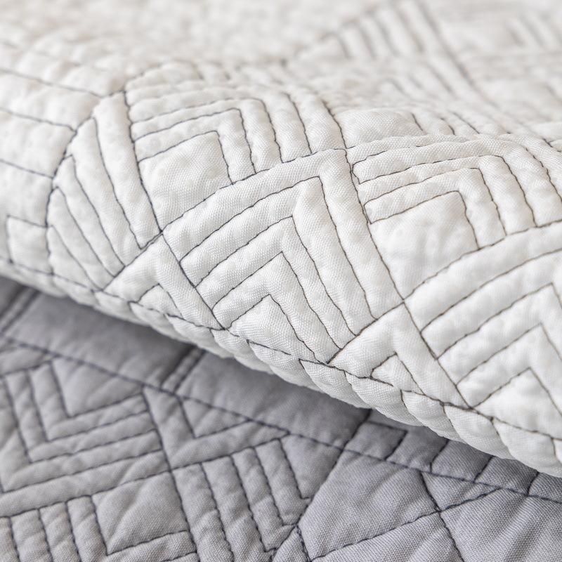Nordic Simple Solid Color Quilted Sofa Cushion Four Seasons Pure Cotton Fabric Anti-slip Cushion Universal Modern Sofa Cover