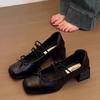 Ballerine francesi a punta quadrata scarpe singole in pelle piccola 2025 nuovo fiocco bocca leggera tacco spesso retrò scarpe Mary Jane donna