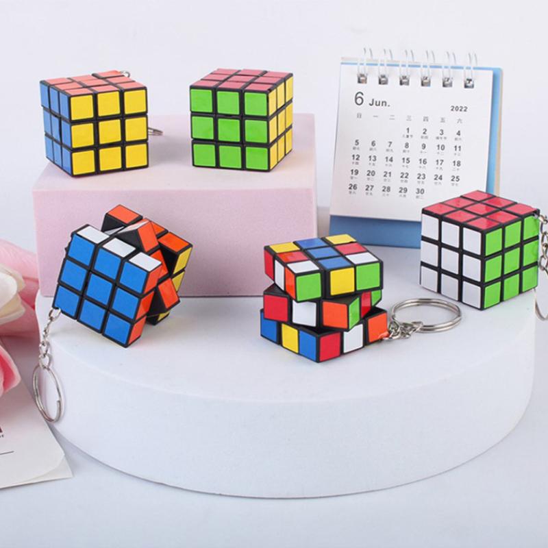 3x3 Cubo Magico Puzzle Cubo di Velocità Portachiavi Giocattoli Educativi Fai da Te Giocattoli Intellettuali Regali per