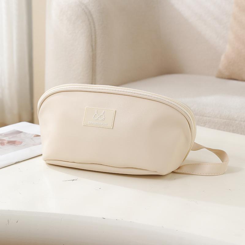 Anti-Pressure Travel Lingerie Organizer: Large Capacity Portable Bra & Panty Storage Bag
