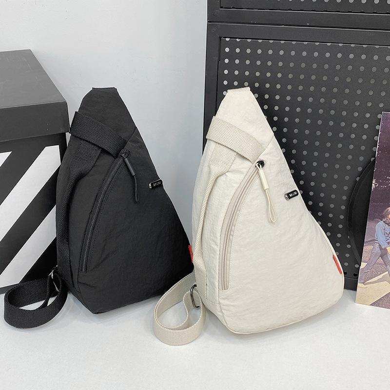Chest Bag Men's and Women's Mobile Phone Messenger Bag Fashion Simple Commuter Cycling Bag Casual Joker Light Sports Style Small Backpack