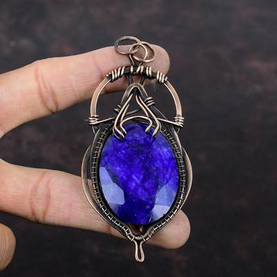 Pendentif en saphir bleu à facettes Pendentif enveloppé de fil de cuivre Pendentif en pierre précieuse naturelle Bijoux en fil de cuivre Pendentif élégant fait à la main Cadeau pour lui