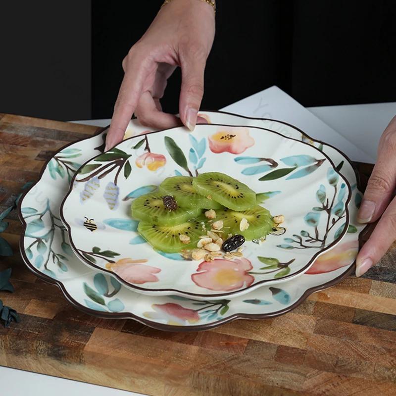 Vintage Hand Drawn Flowers Ceramic Plate Exquisite Afternoon Tea Dessert Fruits Plate Household Delicious Dishes Dining Plates