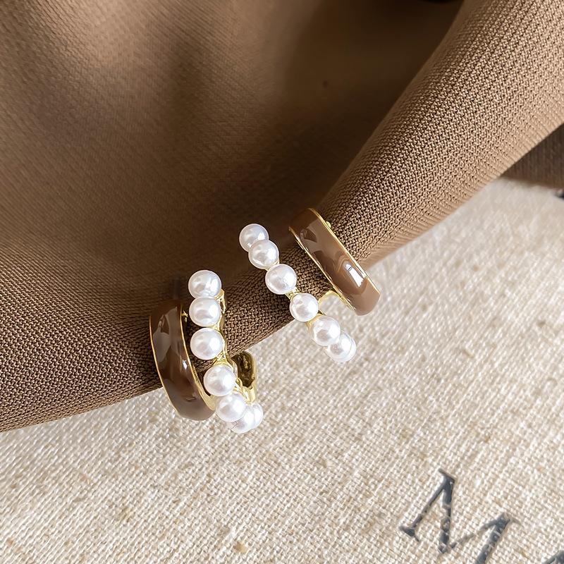Maillard koffiekleurige amber oorbellen dames herfst en winter high-end pendelstijl oorbellen lichte luxe niche design oorbellen