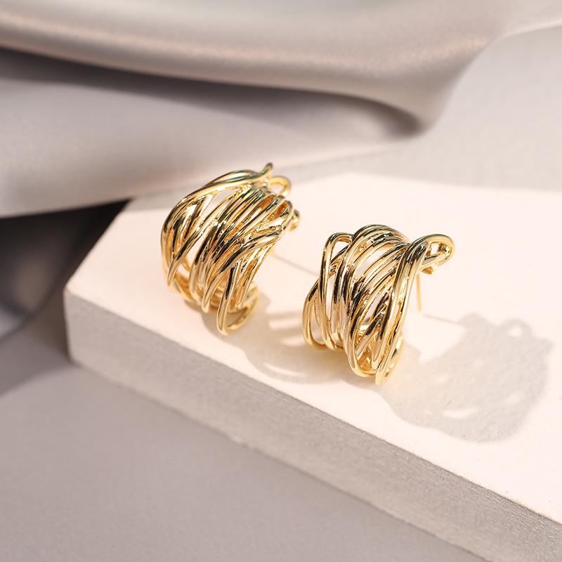 Irregular C-Shaped Metallic Earrings: Light Luxury, European Style, High-End Earrings for Women