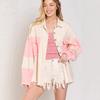 Frühling und Sommer Neue Vintage-Waschung Color-Blocking-Denimjacke mit Revers und lässigen distressed gerüschten Kanten für Damen