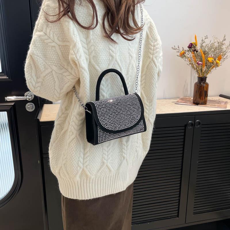 Street Style Pu Rivets Mini Shoulder Bag With Top Flap And Inner Phone Pocket For Daily Use