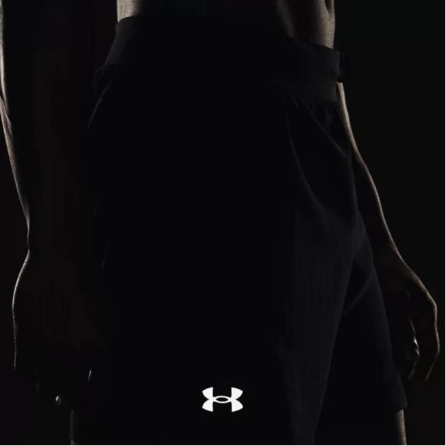 Under Armour Einfarbige Schnür-Freizeitshorts Herrenshorts Schwarz 1377001-001