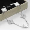 Dames Armband met Klavertje Vier – 18K Verguld met Dubbelzijdige Parelmoer, Elegant Hoogwaardig Accessoire, Chic en Geluksontwerp.