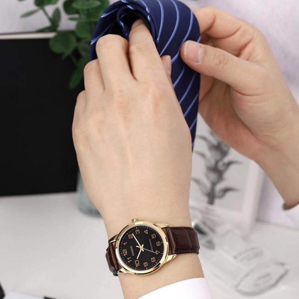 Casios praktische Daily Slim Simple Herrenuhr