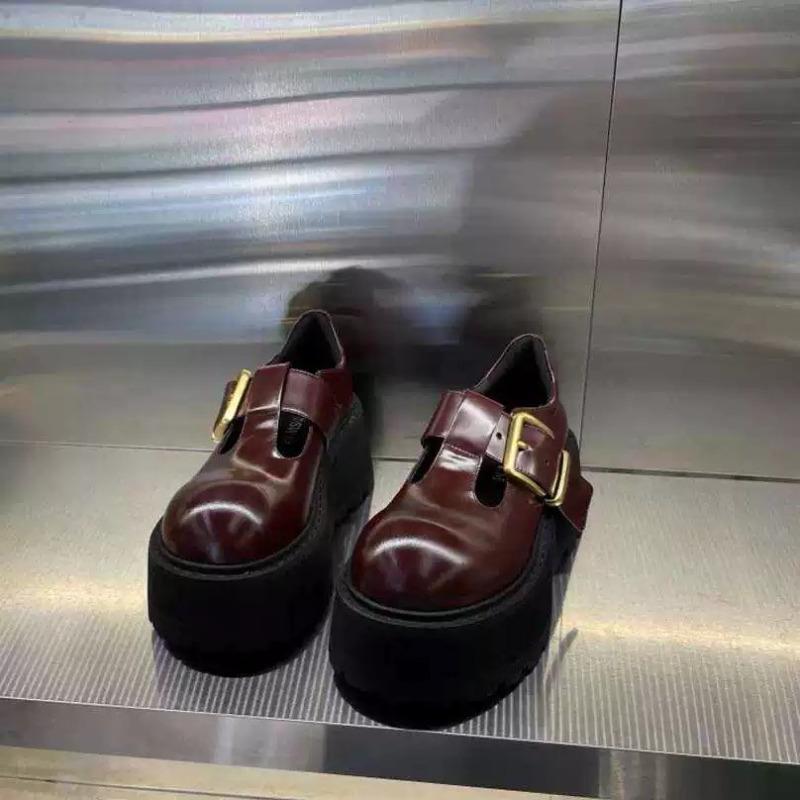 Scarpe da Donna 2024 Autunno Muffin Fondo Spesso Moda Cinturino con Fibbia a Una Parola Stile Britannico Mary Jane Scarpe Singole Femminili