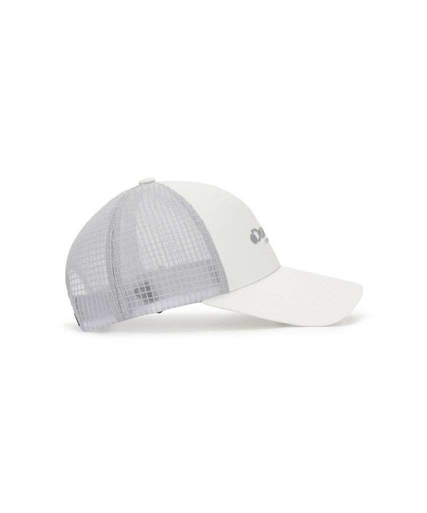 DISCOVERY EXPEDITION Awesome Mesh Trucker Cap (D/Ivory)