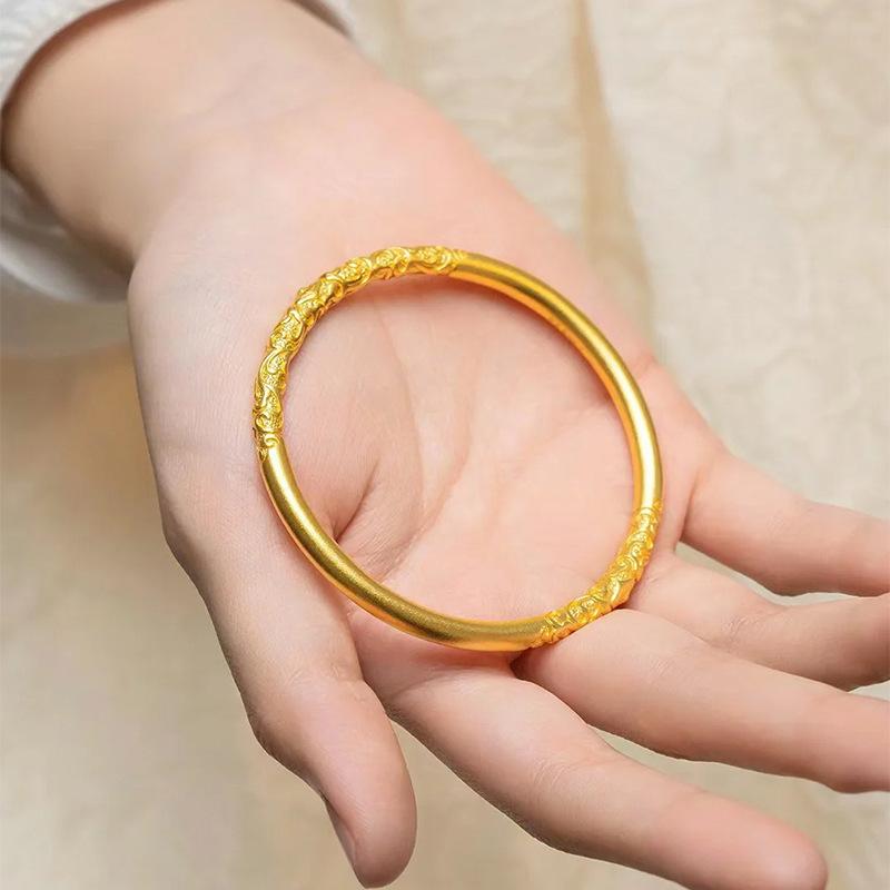 New In New In Retro Relief Design Bangles Chinese Style Rolled Grass Texture Frosted Bracelet for Women Jewelry