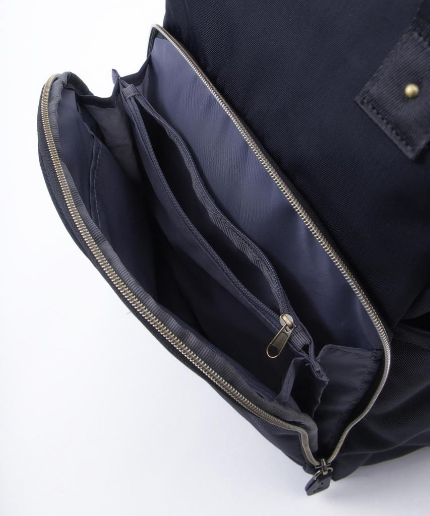 ECLAIR Rucksack, A4-Format, Wasserabweisend, 10 Taschen, Nieten, Multifunktional