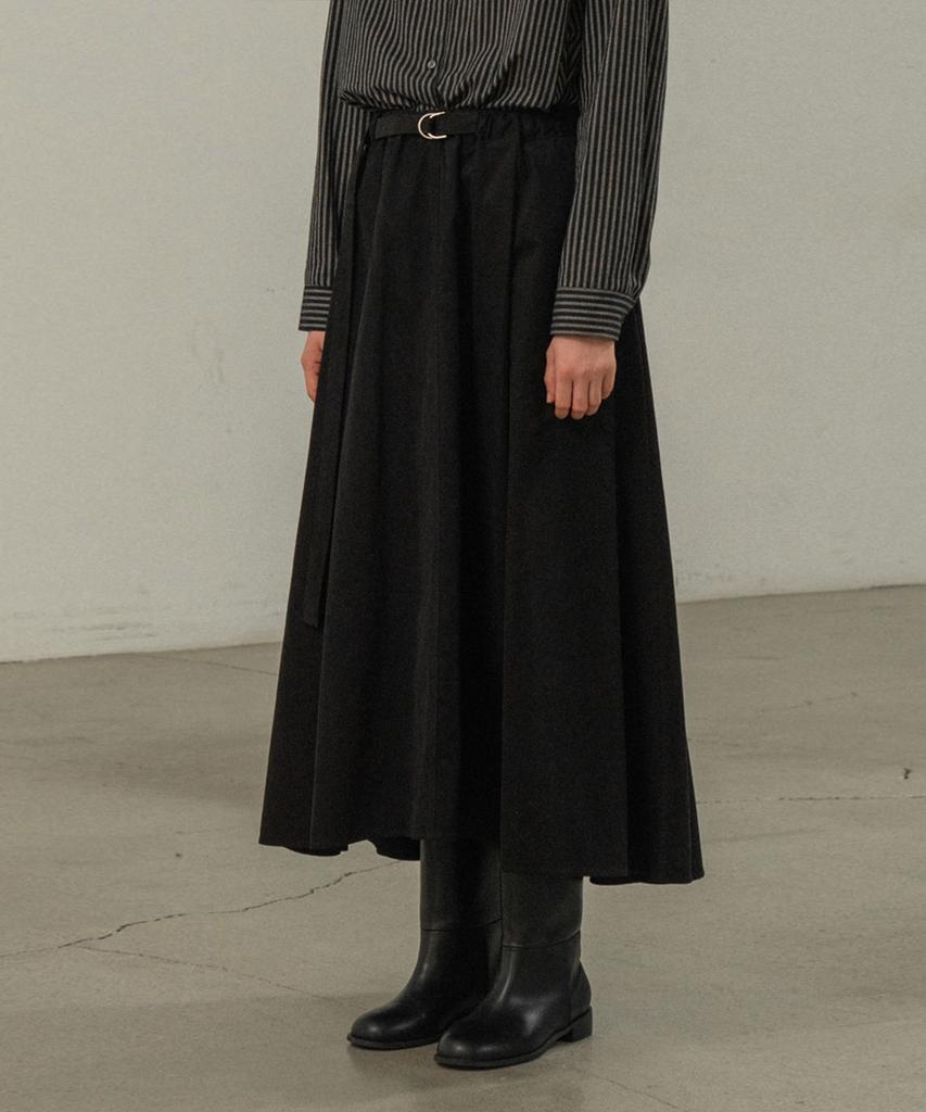 Mosyupamosyu Strap Maxi Flare Skirt [Black]