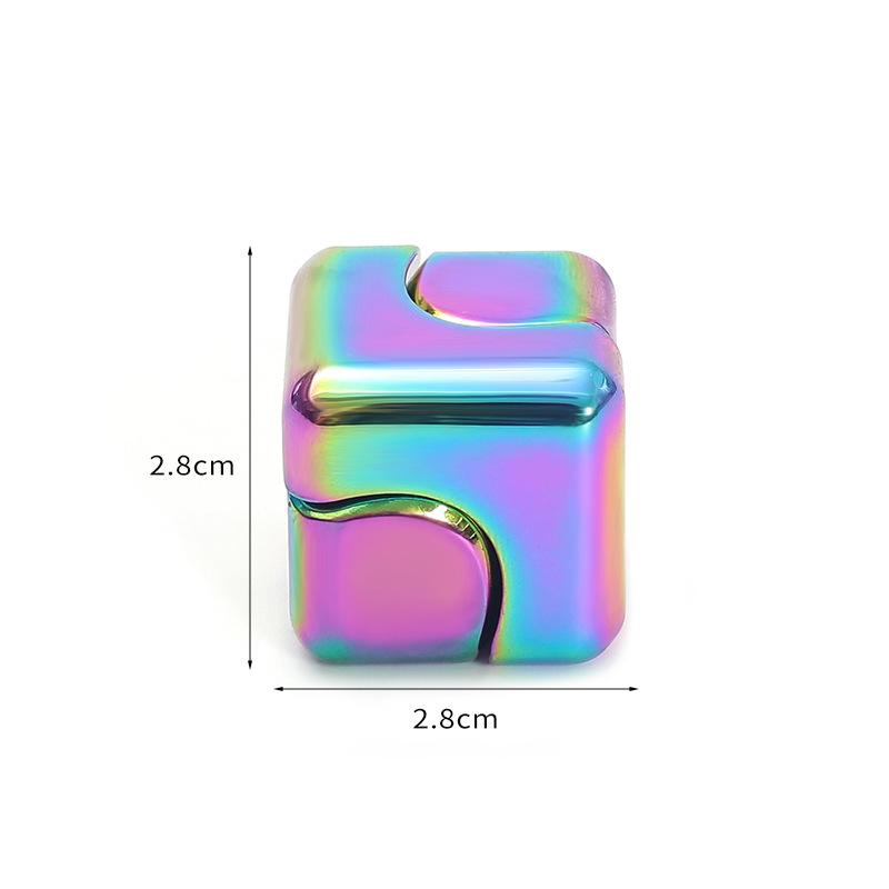 Kostka Spinner 4-w-1 Zabawka do odkręcania i kręcenia Biurko Metalowe EDC Ręczne Fidgety Spinner Buduj Flipo Flip Prezent dla Dzieci Dorosłych.