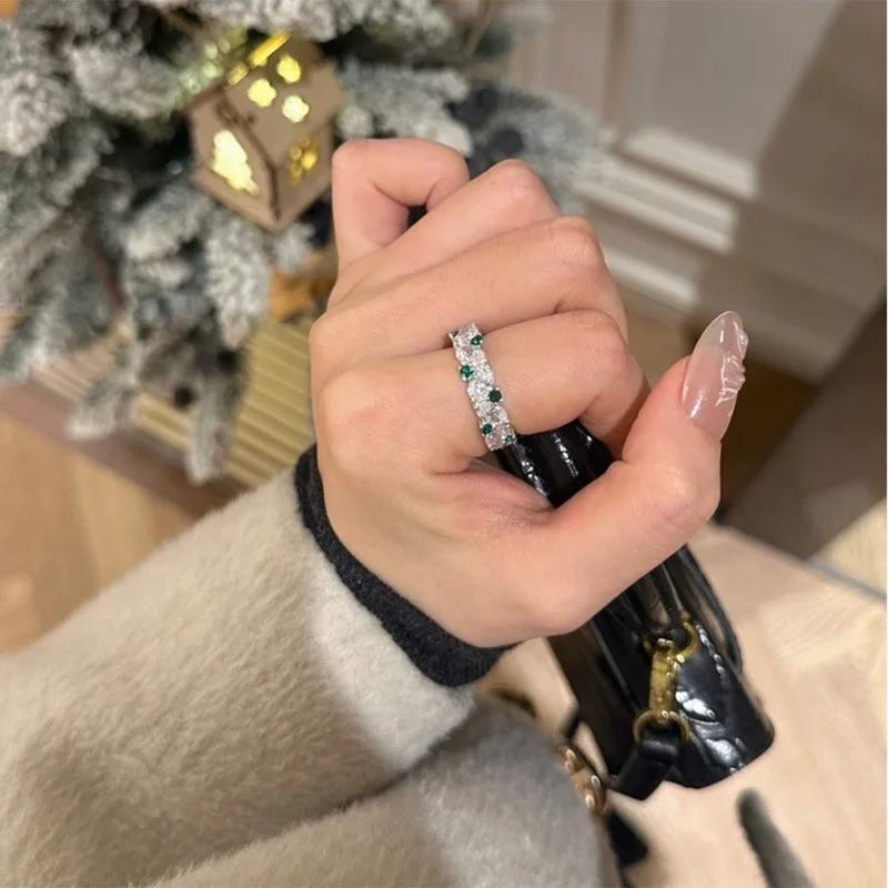 Retro Light Luxury Inlaid Green Ring Diamonds Oval Slanted Pointed Crystals Ring Shining Trend Simple Party Jewelry