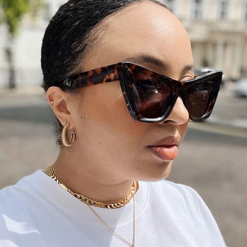 New Large Frame Europe And T-he United States Stylish Personality Catwalk Sun Glasses Triangle Cat-eye Sun Glasses Female Cro-ss-bor