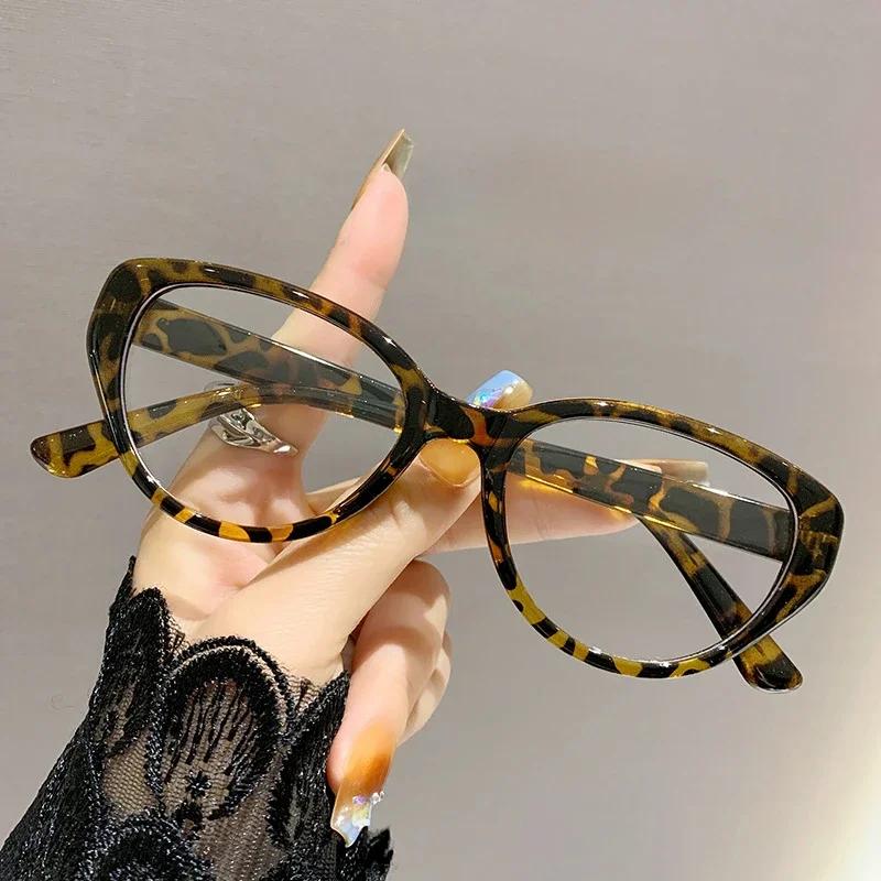 Latest Anti- Blue Lightweight Presbyopia Eyewear Stylish Cat Eye Reading Eyeglasses for Female Male Ultralight Far Sight Glasses