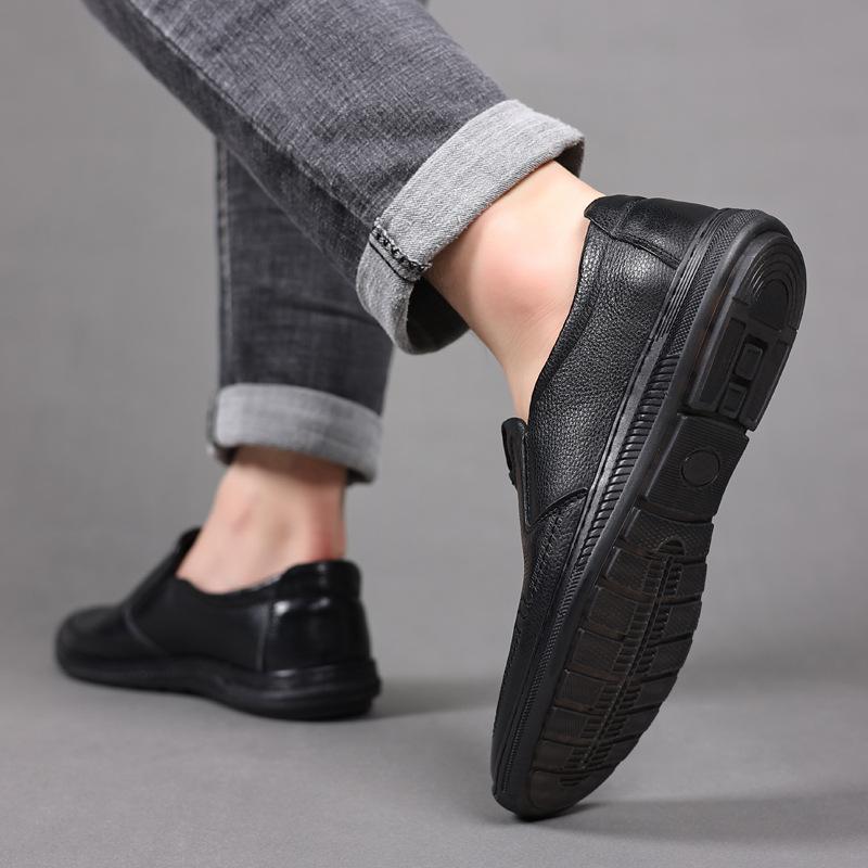 Solid Color New Designer Leather Shoes for Men Spring Autumn Fashion Casual Driving Shoes Male Soft Sole Non-slip Loafers Man