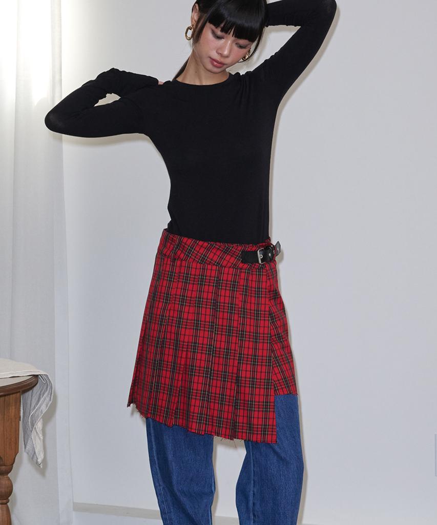 Opening Sunshine Buckle Pleated Check Wrap Mini Skirt_Red