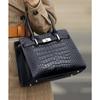 Elegante Handtasche mit großem Fassungsvermögen für Mama - Geschenk zum Muttertag 2025