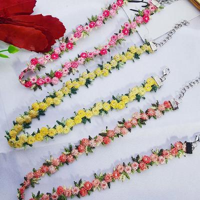 Yousheng Embroidered Flower Choker Women Vintage Boho Floral Necklace Adjustable Daisy Rose Embroidery Choker for Dating Party Holiday