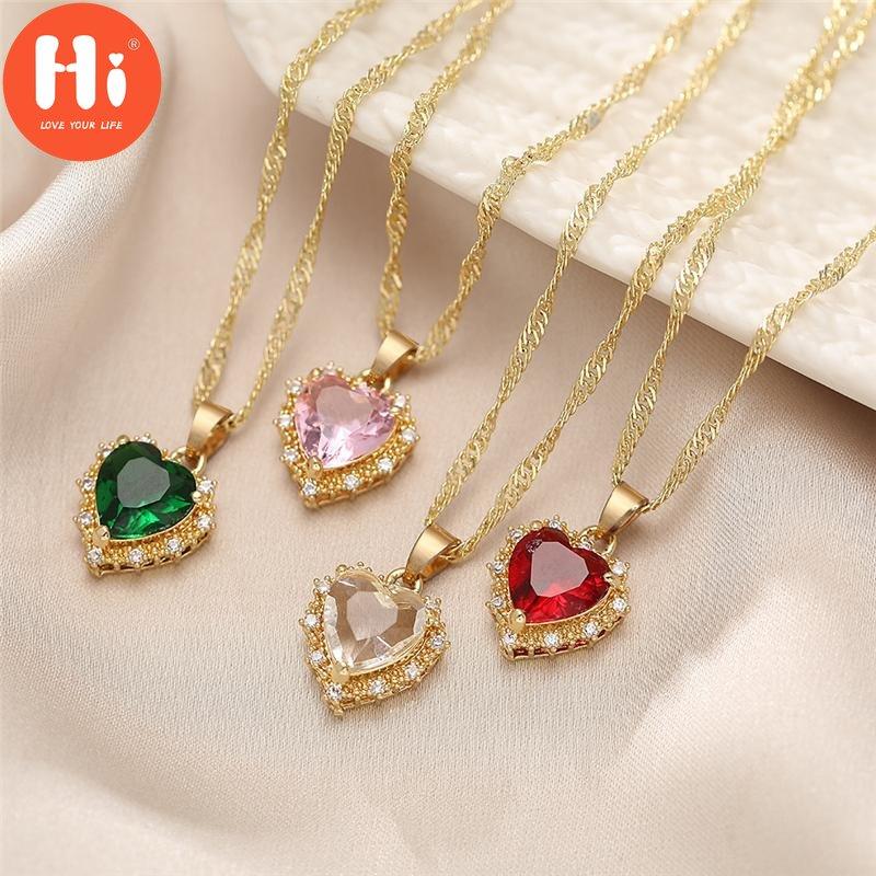 Collier de luxe en forme de cœur d'amour couleur or pour femme, petit collier de clavicule frais à la mode, bijoux cadeau