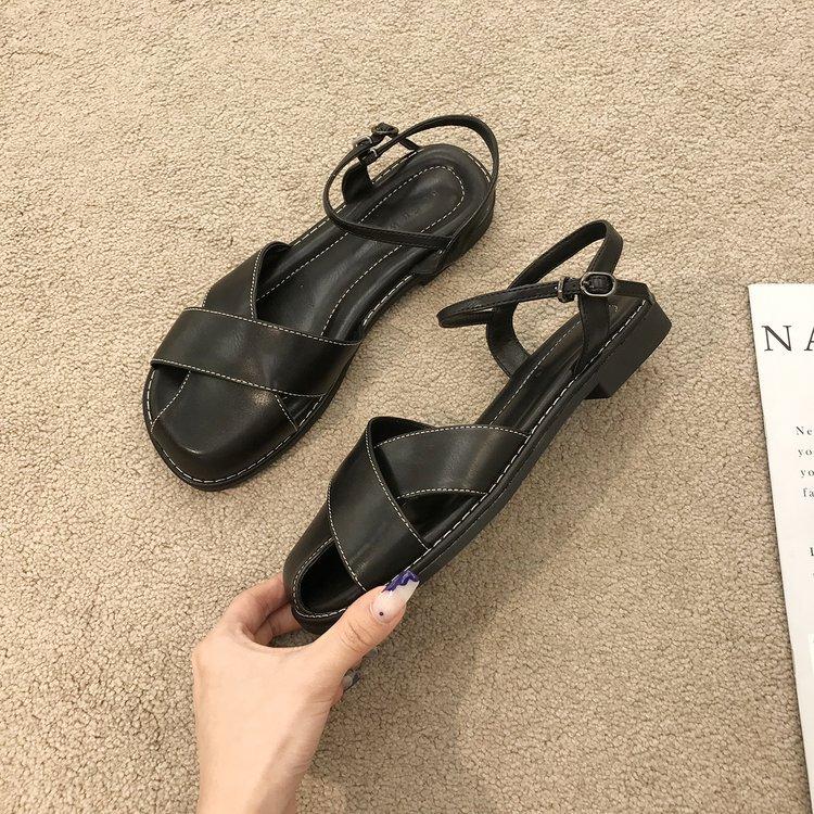 Fashion Women Summer Fashion Sandals Hollow Low Heel Sandals Solid Color Baotou Casual Flat Bottom Versatile Beach Shoes for Women